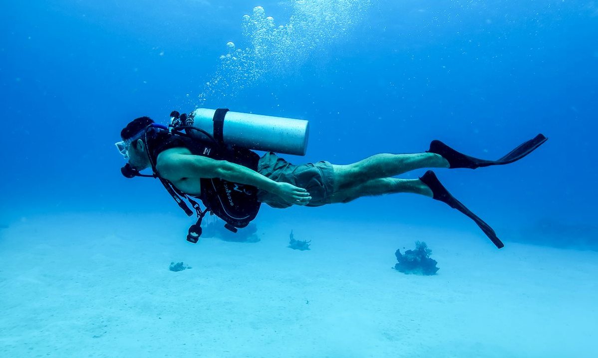 which of the following indicates scuba diving or snorkeling activity