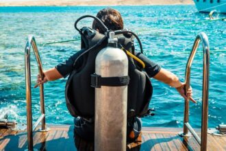 How Heavy Is a Scuba Tank