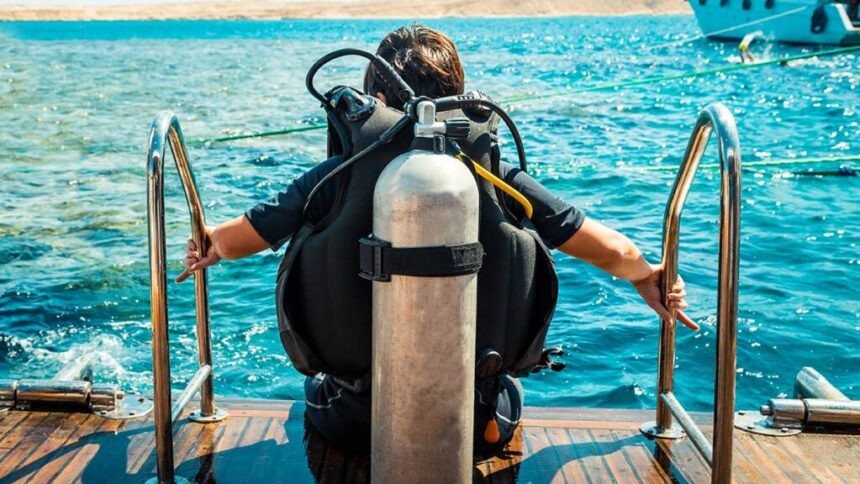 How Heavy Is a Scuba Tank